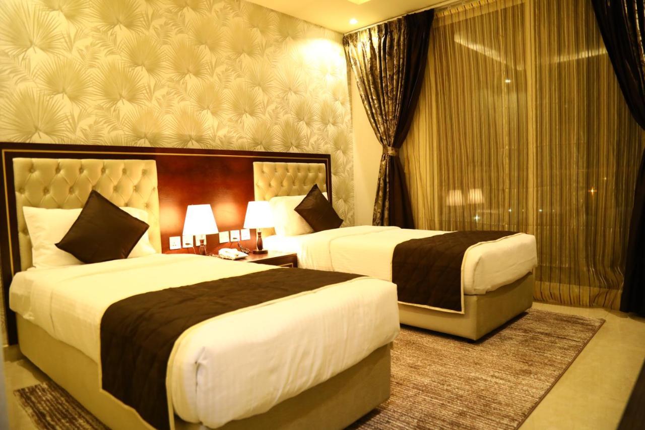 Voyage Hotel Дубай Екстер'єр фото